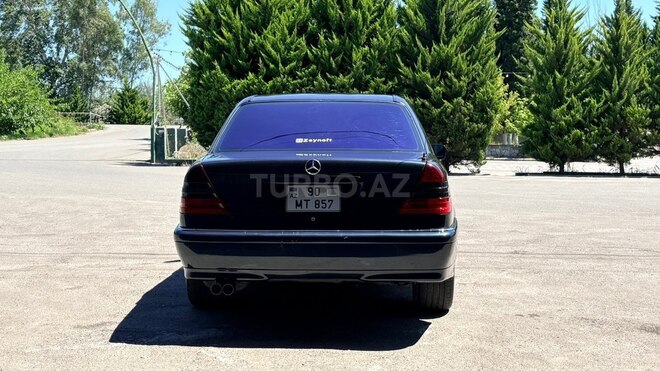 Mercedes C 200-11