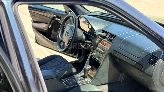 Mercedes C 200-2