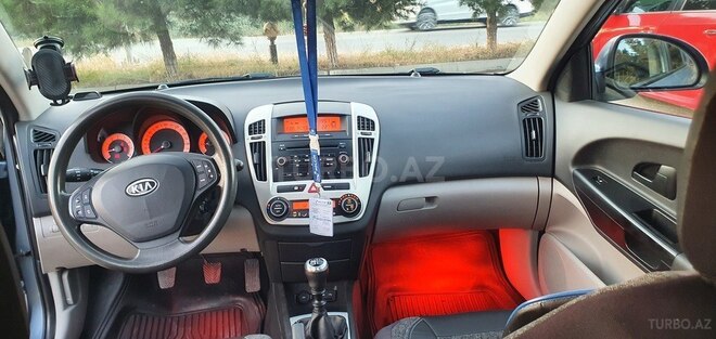 Kia Ceed-7