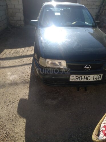 Opel Vectra-11