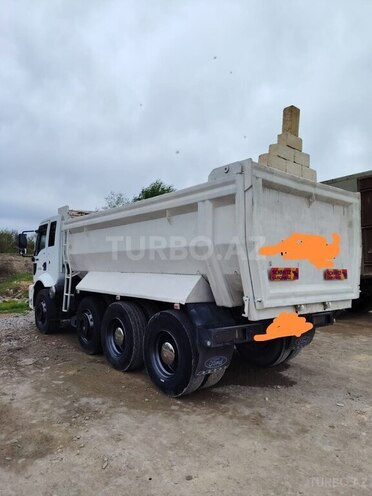 Ford Cargo-5