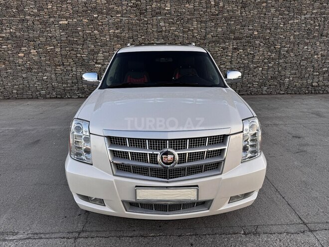 Cadillac Escalade-4