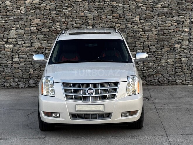 Cadillac Escalade-5