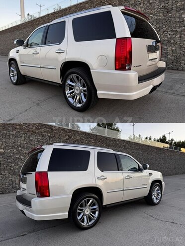 Cadillac Escalade-13