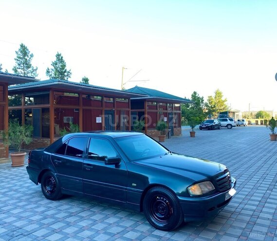 Mercedes C 180-2