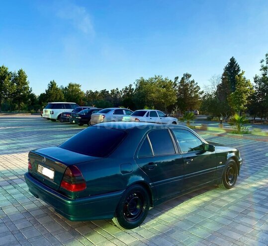Mercedes C 180-3