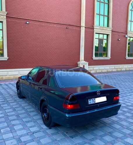 Mercedes C 180-6