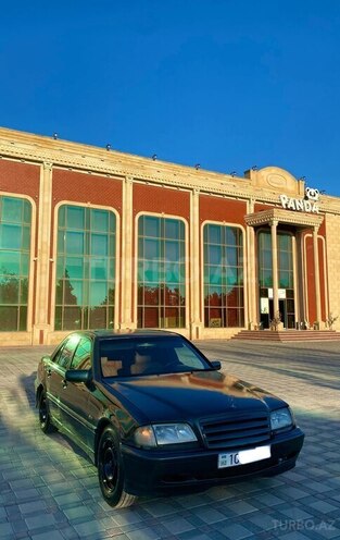 Mercedes C 180-4