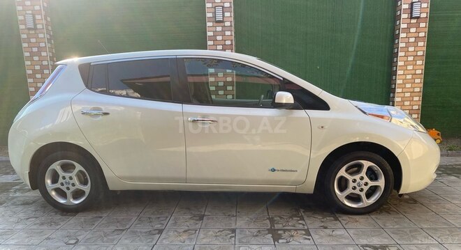 Nissan Leaf-4