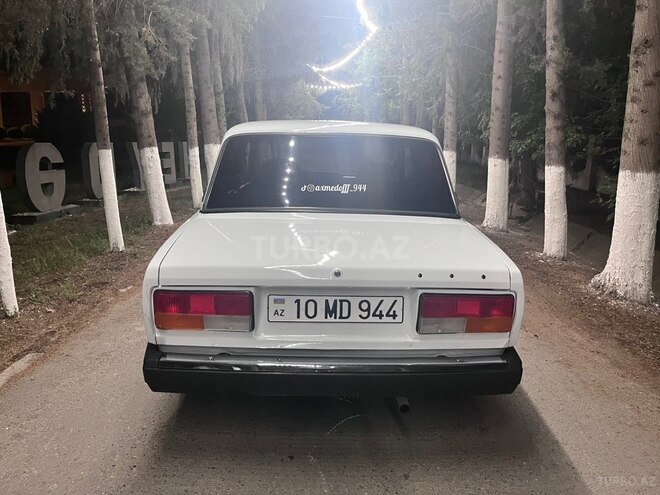 LADA (VAZ) 2107-2