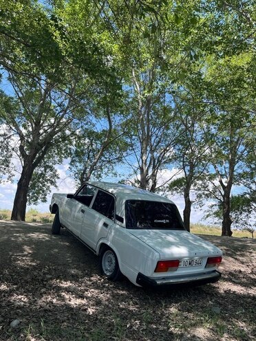 LADA (VAZ) 2107-6