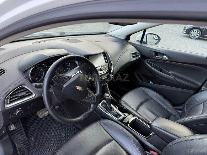 Chevrolet Cruze-6