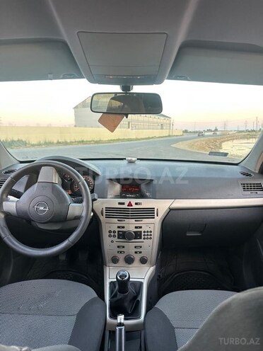 Opel Astra-12