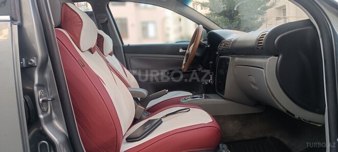 Volkswagen Passat-9