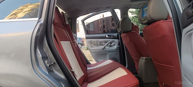 Volkswagen Passat-10