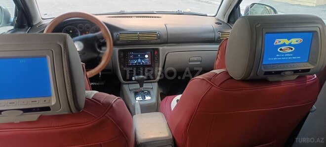 Volkswagen Passat-12