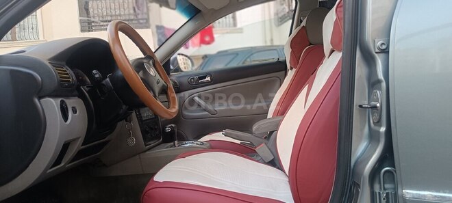 Volkswagen Passat-16