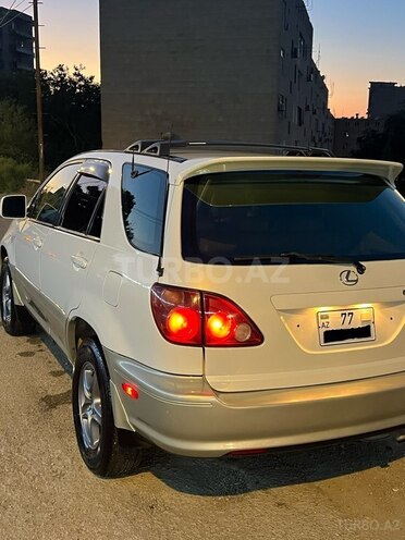 Lexus RX 300-2