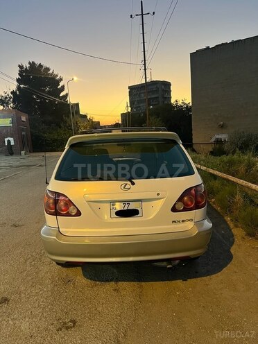 Lexus RX 300-11