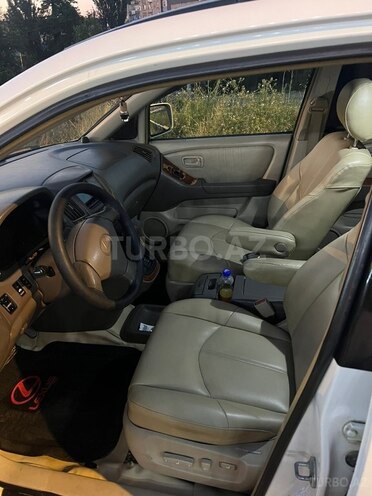 Lexus RX 300-8