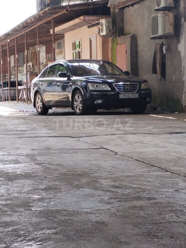 Hyundai Sonata-1