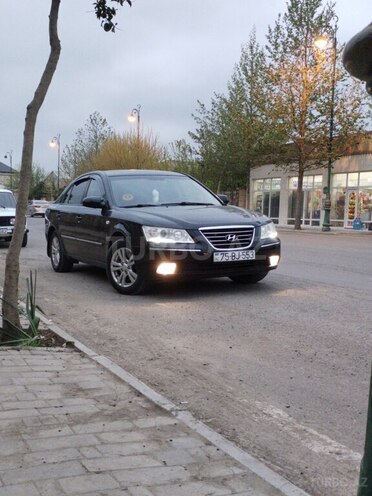 Hyundai Sonata-4
