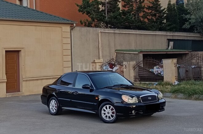 Hyundai Sonata-1
