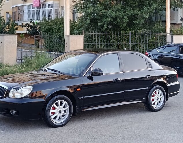 Hyundai Sonata-4