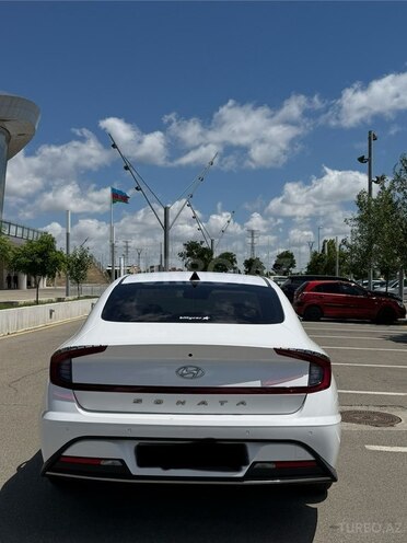Hyundai Sonata-3