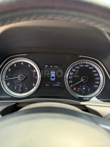 Hyundai Sonata-10