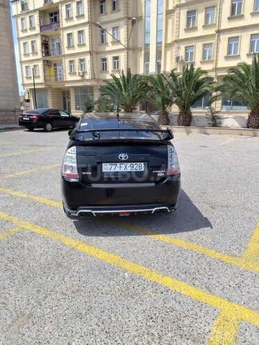 Toyota Prius-4