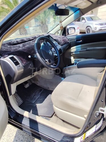 Toyota Prius-5