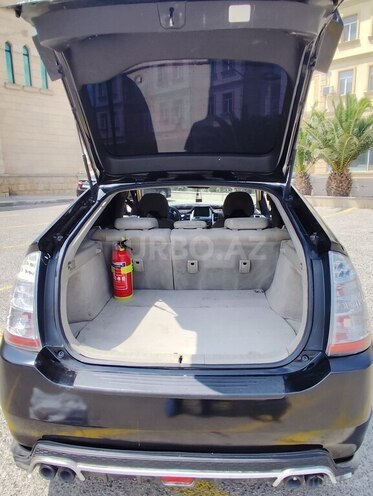 Toyota Prius-8