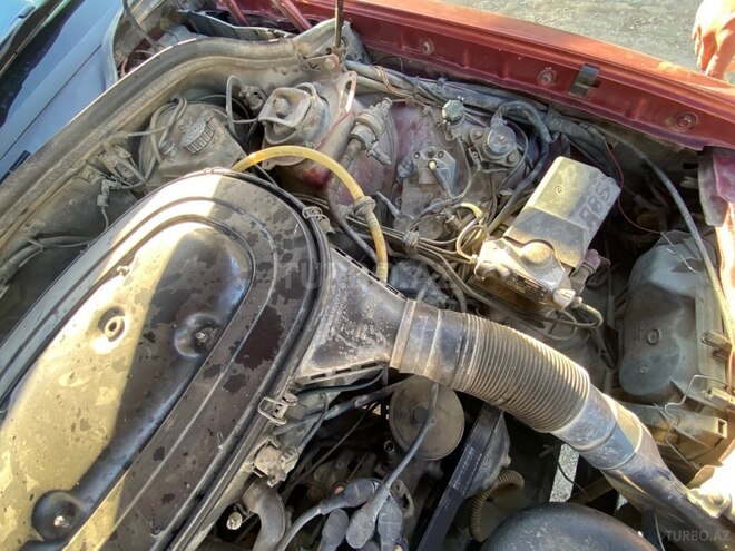 Mercedes 190-16
