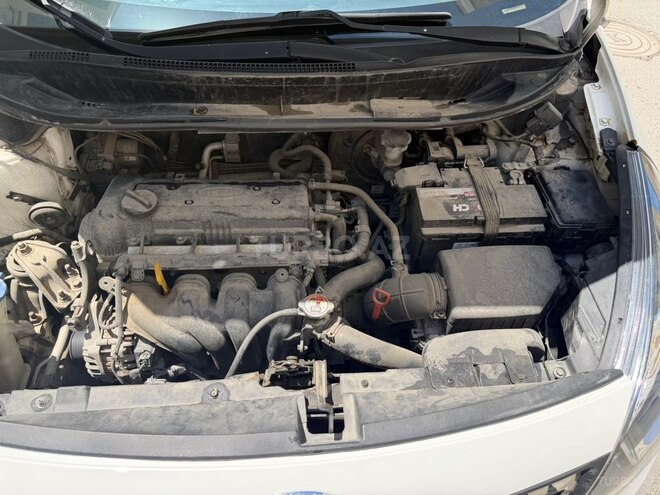 Kia Rio-11