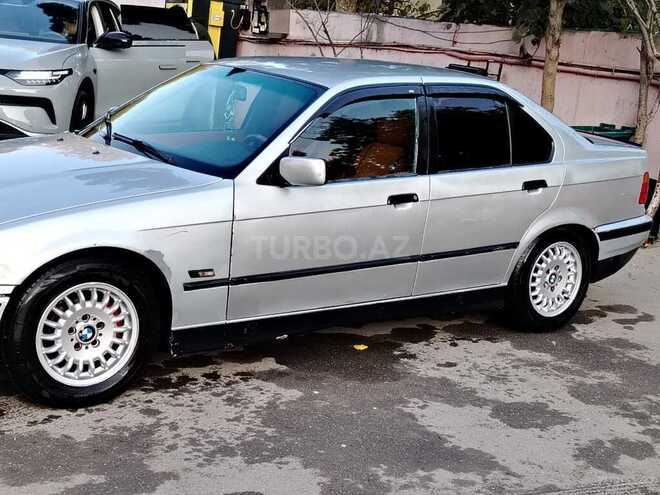 BMW 320-2