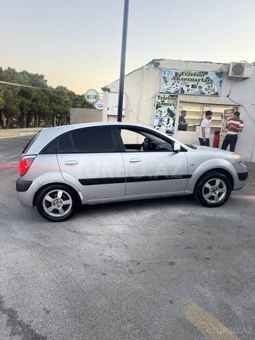 Kia Rio-5