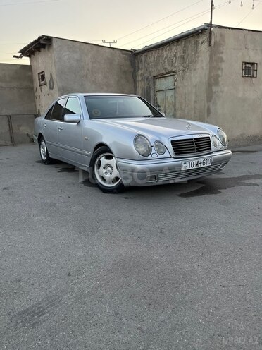 Mercedes E 280-3