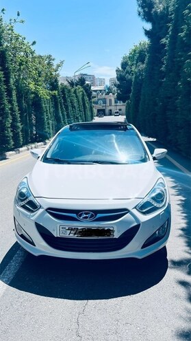 Hyundai i40-10