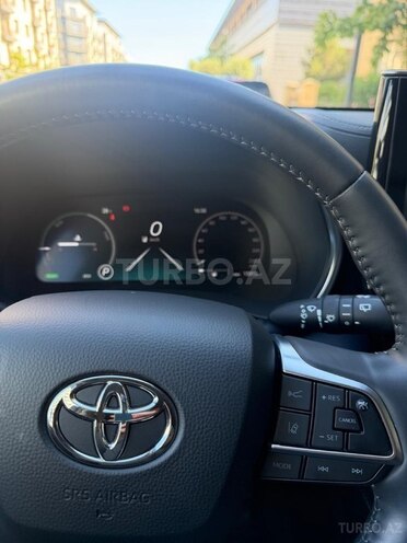 Toyota Highlander-13