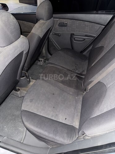 Kia Rio-8