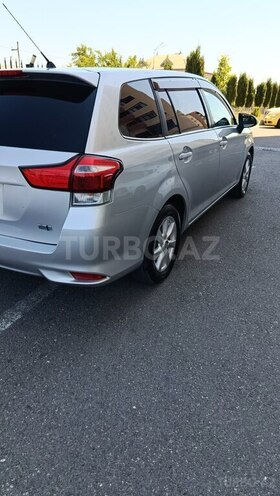 Toyota Corolla Fielder-11