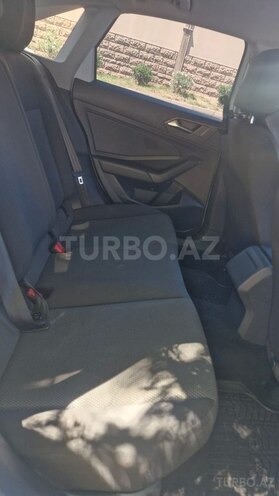 Volkswagen Jetta-5