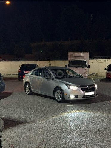 Chevrolet Cruze-1