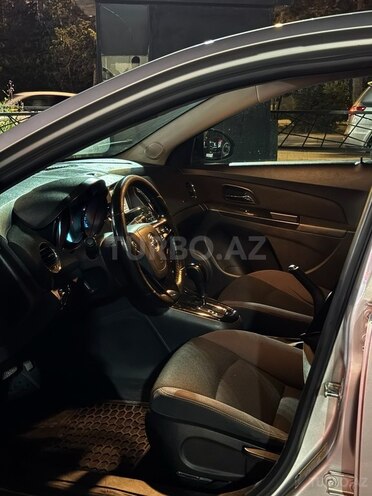 Chevrolet Cruze-4