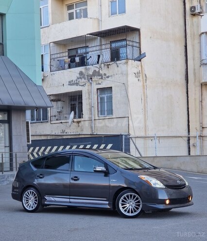 Toyota Prius-7