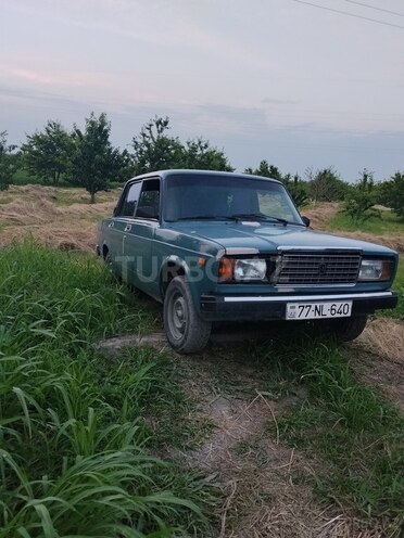 LADA (VAZ) 2107-1