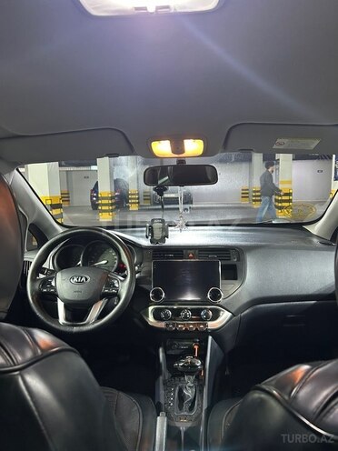 Kia Rio-4