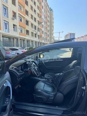 Kia Cerato Koup-10