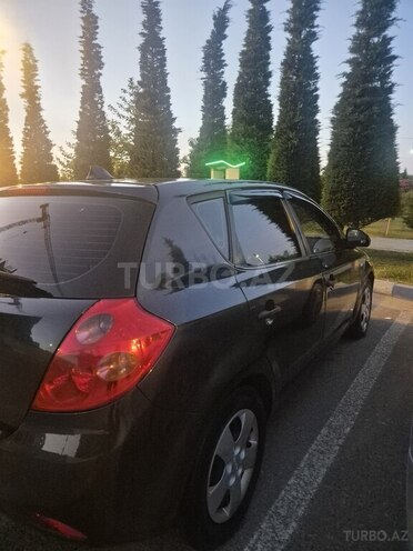 Kia Ceed-4